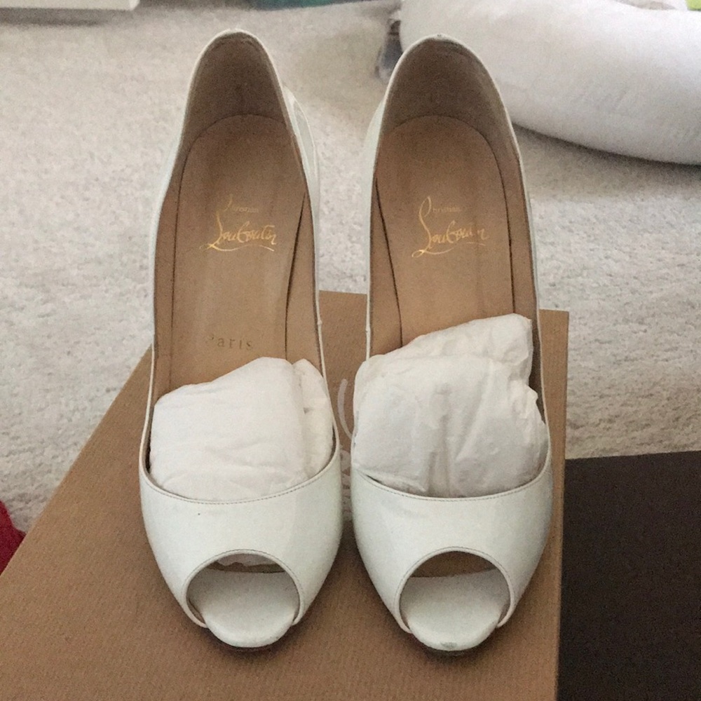Christian Louboutin Jolly Patent White sz 38